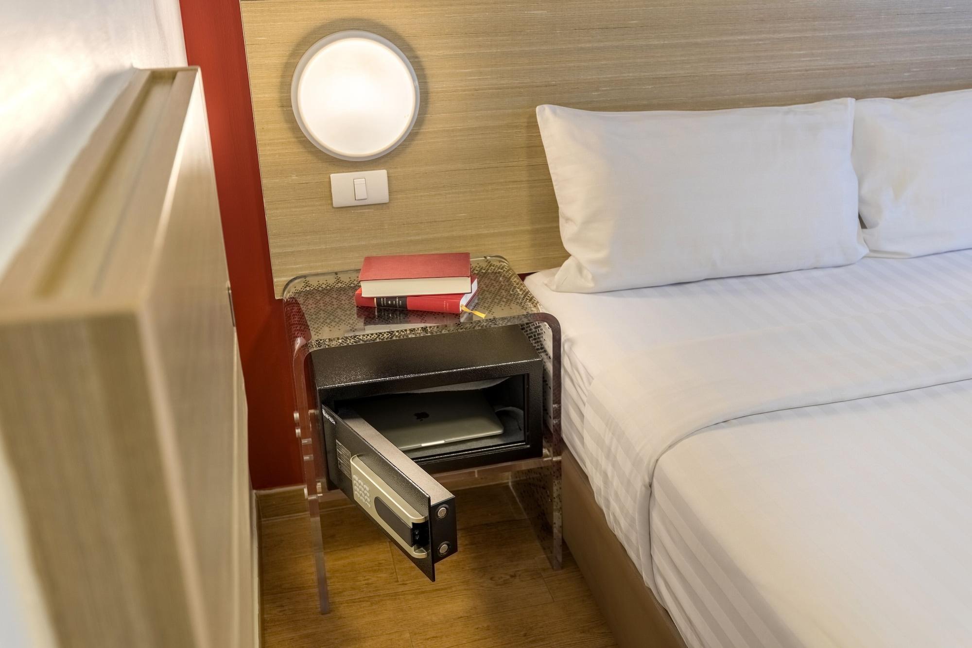 Red Planet Phuket Patong - Sha Extra Plus Exterior foto