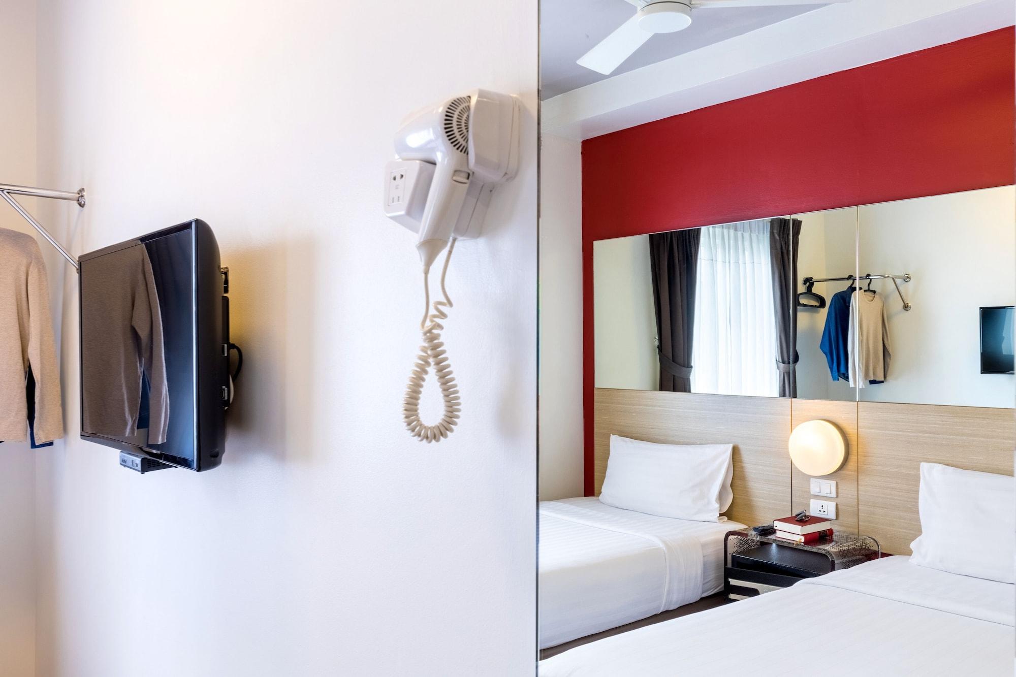 Red Planet Phuket Patong - Sha Extra Plus Exterior foto