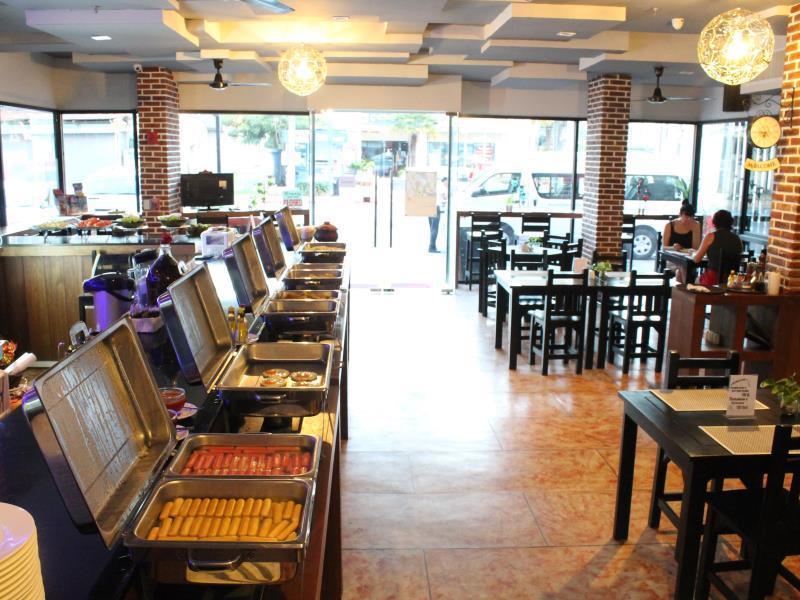 Red Planet Phuket Patong - Sha Extra Plus Exterior foto