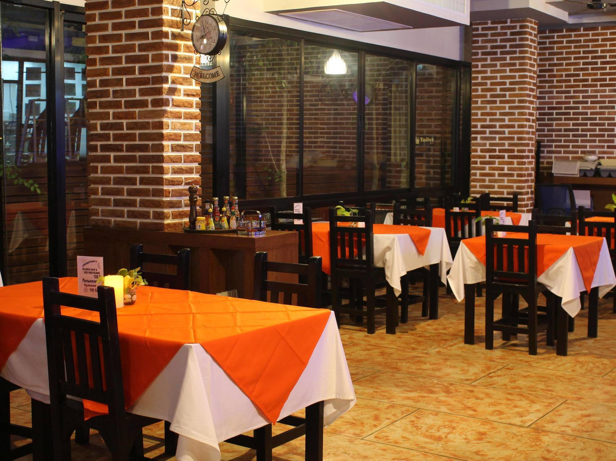 Red Planet Phuket Patong - Sha Extra Plus Exterior foto