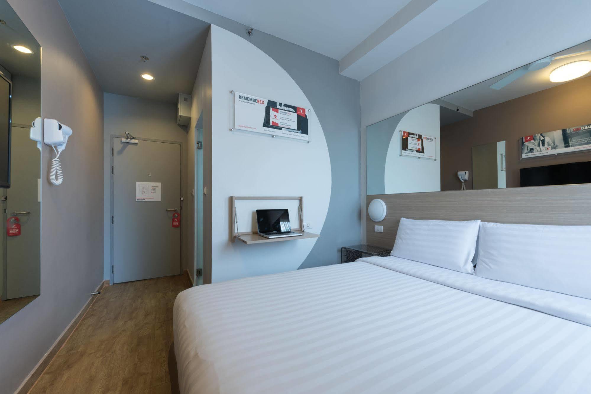Red Planet Phuket Patong - Sha Extra Plus Exterior foto
