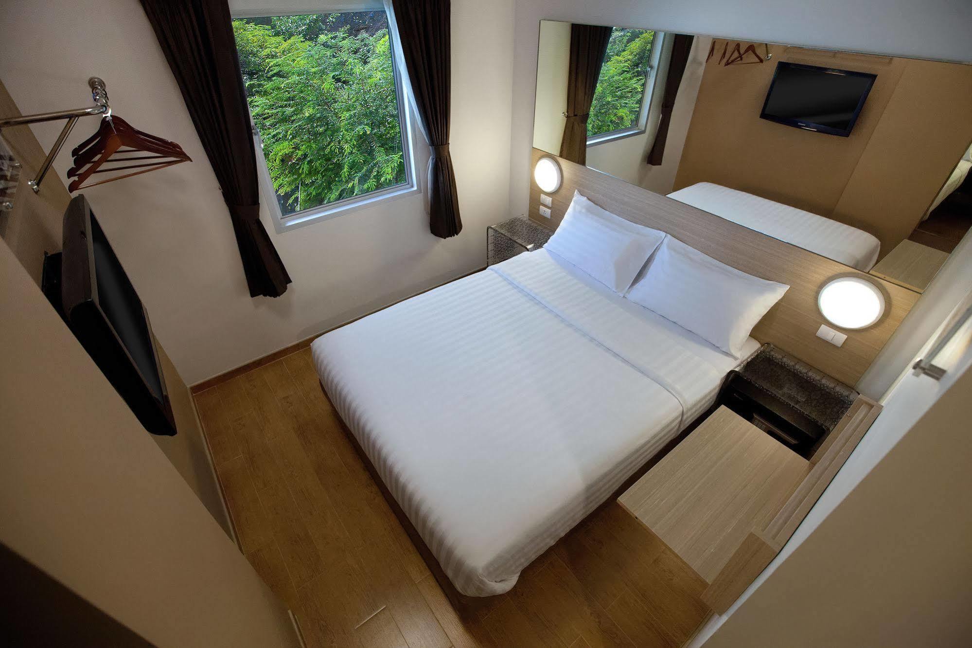 Red Planet Phuket Patong - Sha Extra Plus Exterior foto